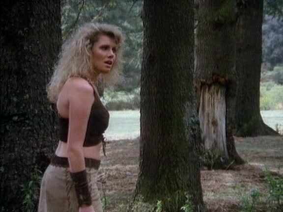 Barbarian queen 2 (1990) Lana Clarkson with Greg Wrangler romantic scene 00 29 31 647 00 32 26 655.avi