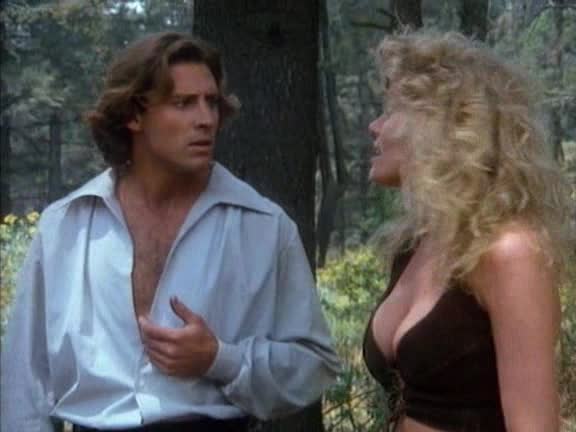 Barbarian queen 2 (1990) Lana Clarkson with Greg Wrangler romantic scene 00 29 31 647 00 32 26 655.avi