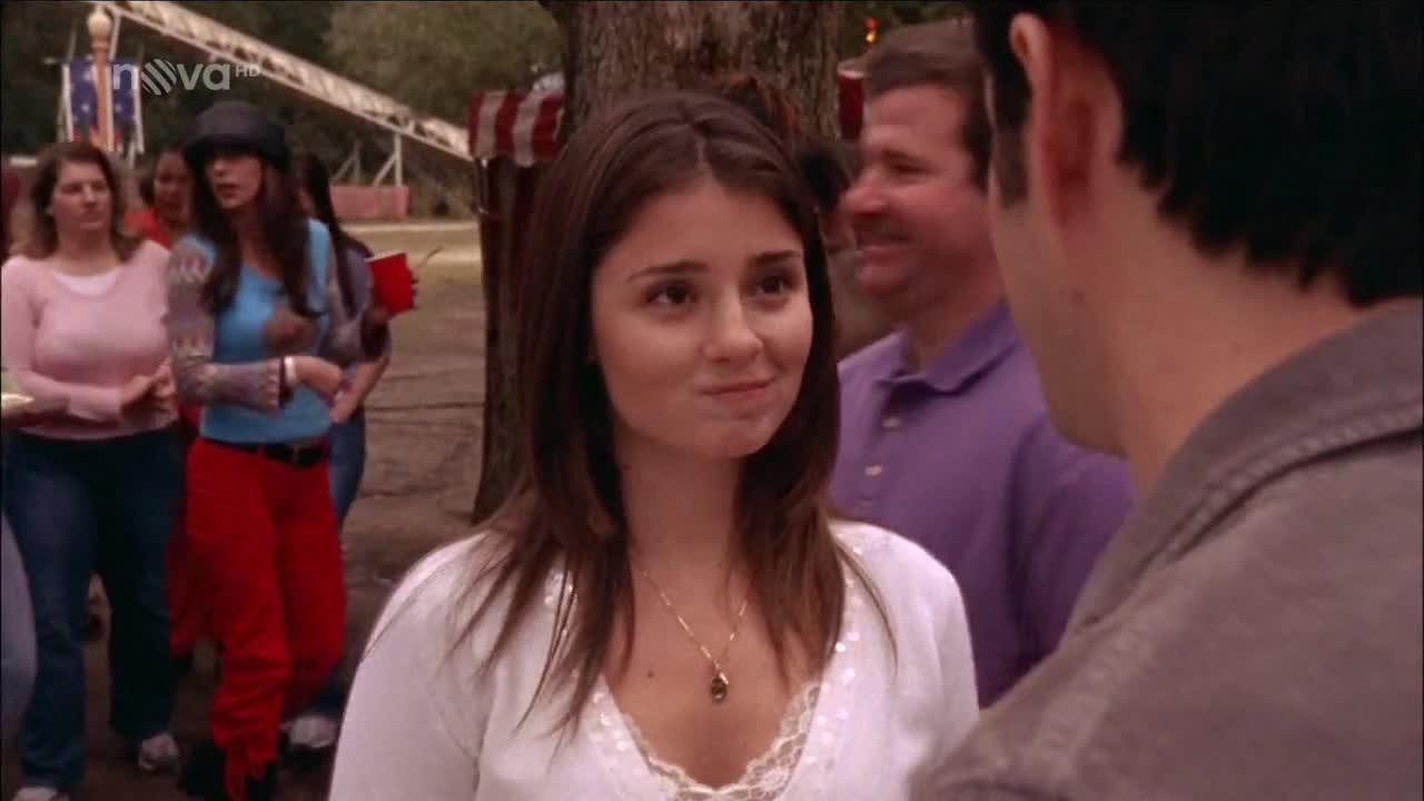 Milenci z pizzerie (2005) HD CZ sestřih romantických scén Joe (Eyal Podell) a Gina (Shiri Appleby).mp4