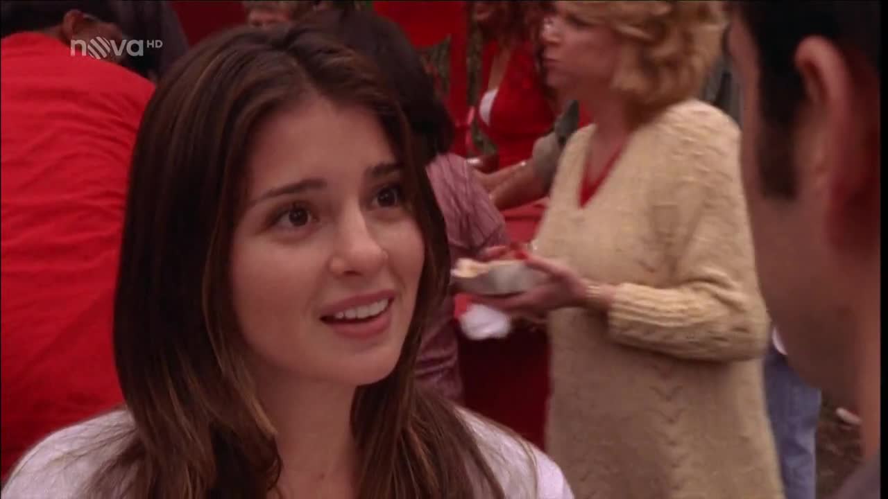 Milenci z pizzerie (2005) HD CZ sestřih romantických scén Joe (Eyal Podell) a Gina (Shiri Appleby).mp4