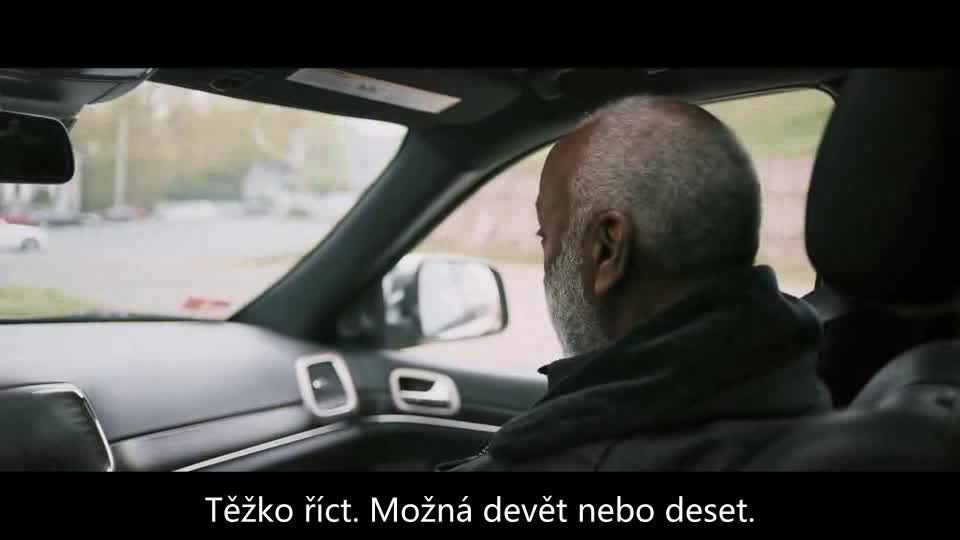 Kolem bloku Around the Block (Christina Ricci,Jack Thompson,Damian Walshe Howling 2013 Dráma Bdrip 1080p ) En dabing+Cz titulky avi