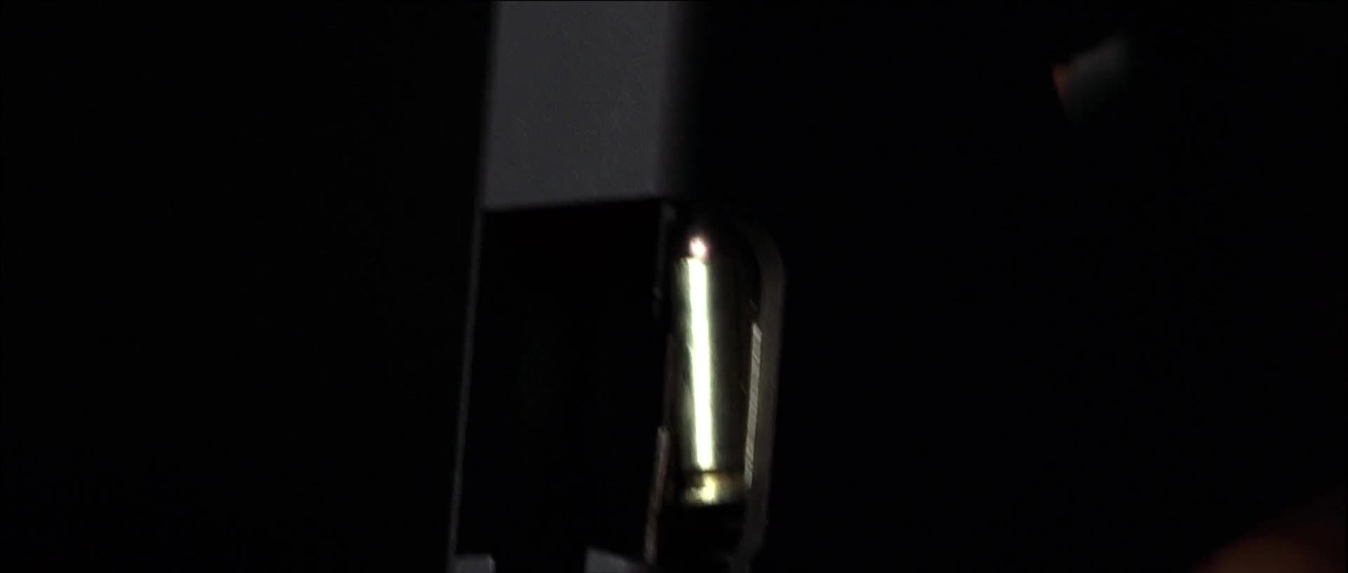 Konec světa (Arnold Schwarzenegger,Gabriel Byrne,Robin Tunney 1999 Horor Akční Thriller Mysteriózní Bdrip 1080p ) Cz dabing mkv