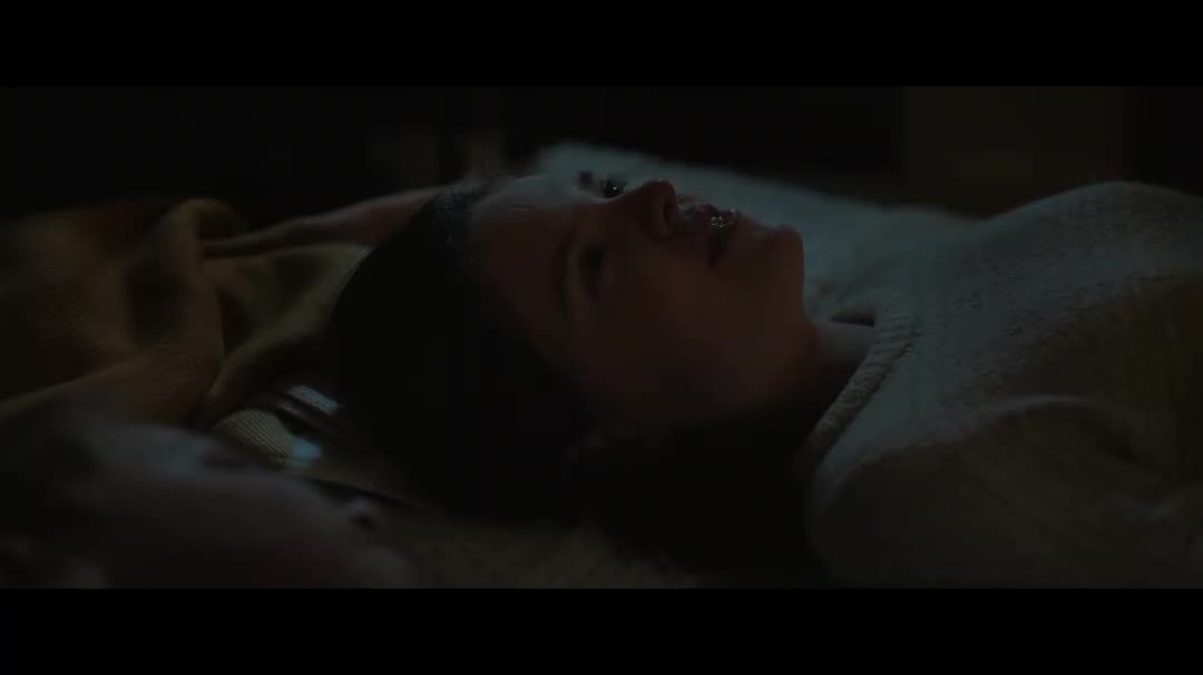 Uvězněna ve vlastním těle (Famke Janssen,Anna Friel,Finn Cole 2023 Horor Mysteriózní Thriller Bdrip 1080p ) Cz dabing mp4