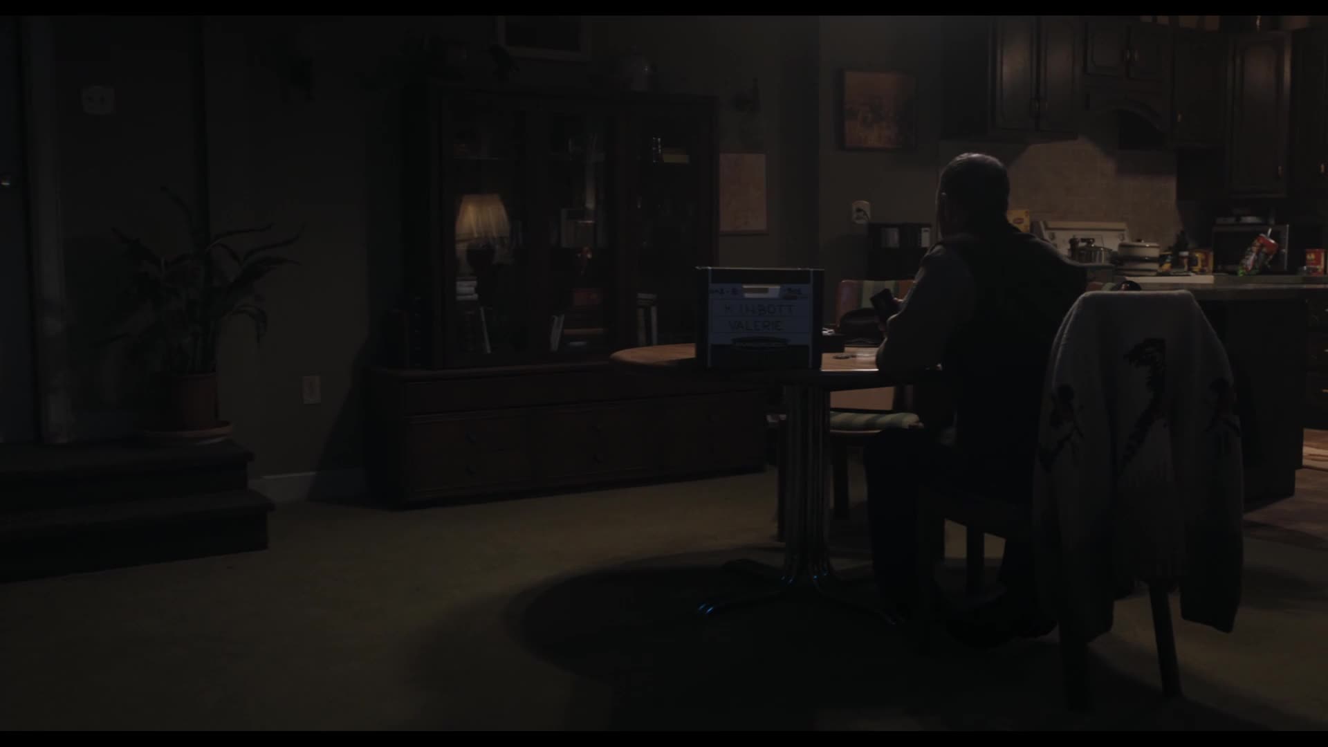 Wednesday S01E08 {2022} komedie, horor AAC 5 1 1080p CZ dabing mkv