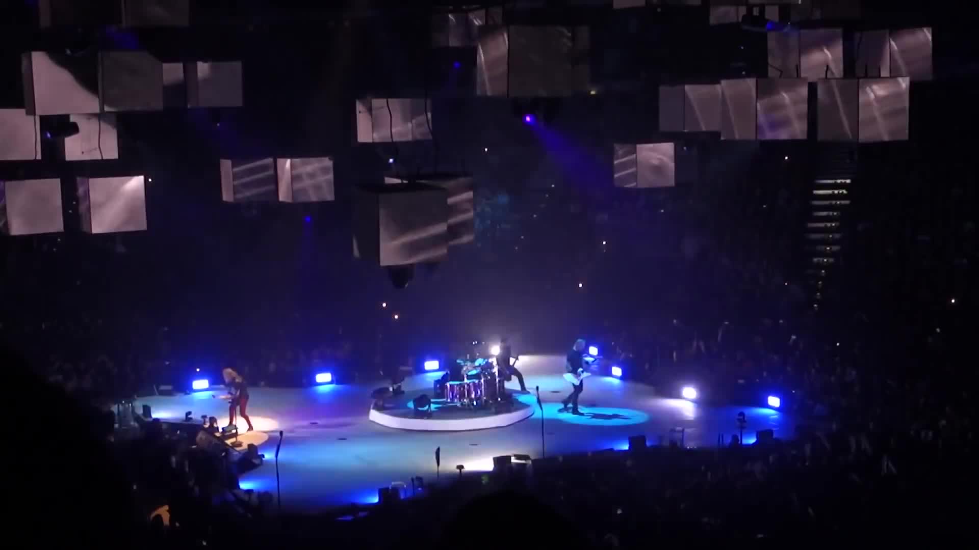 Metallica 02 04 2018 Prague, Czech Republic [complete recording by Mr Scully] YouTube (1080p) mp4