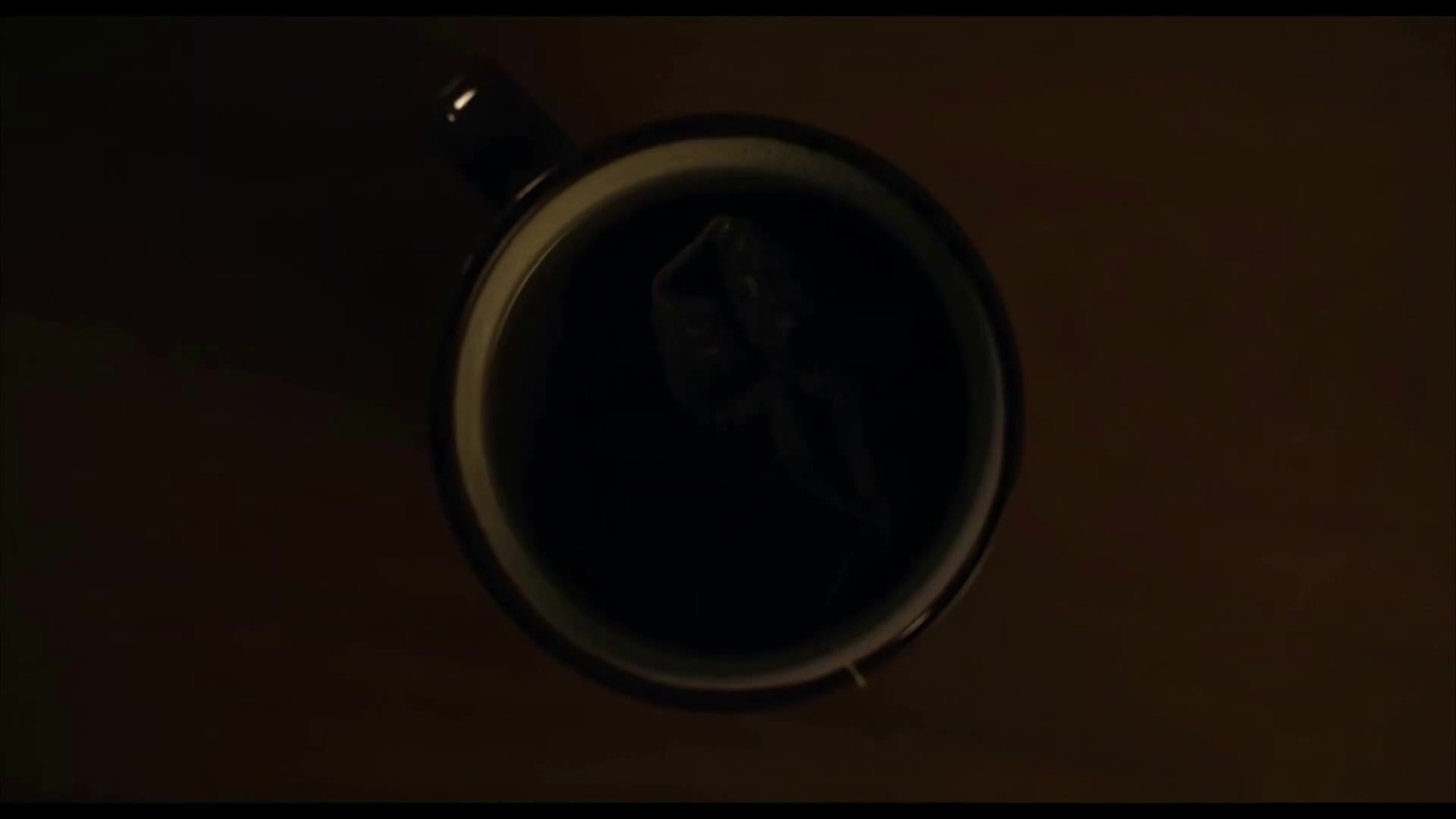 Barbar (Georgina Campbell,Bill Skarsgård,Justin Long 2022 Horor Thriller Mysteriózní Bdrip 1080p ) Cz dabing mp4