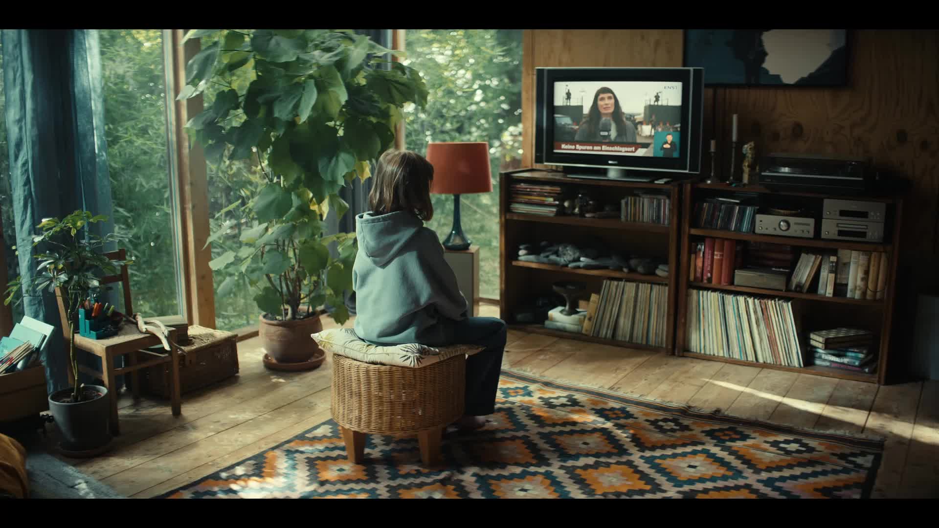 Signál S01E04 Odlet [2024] drama, sci fi AAC 5 1 1080p CZ dabing mkv