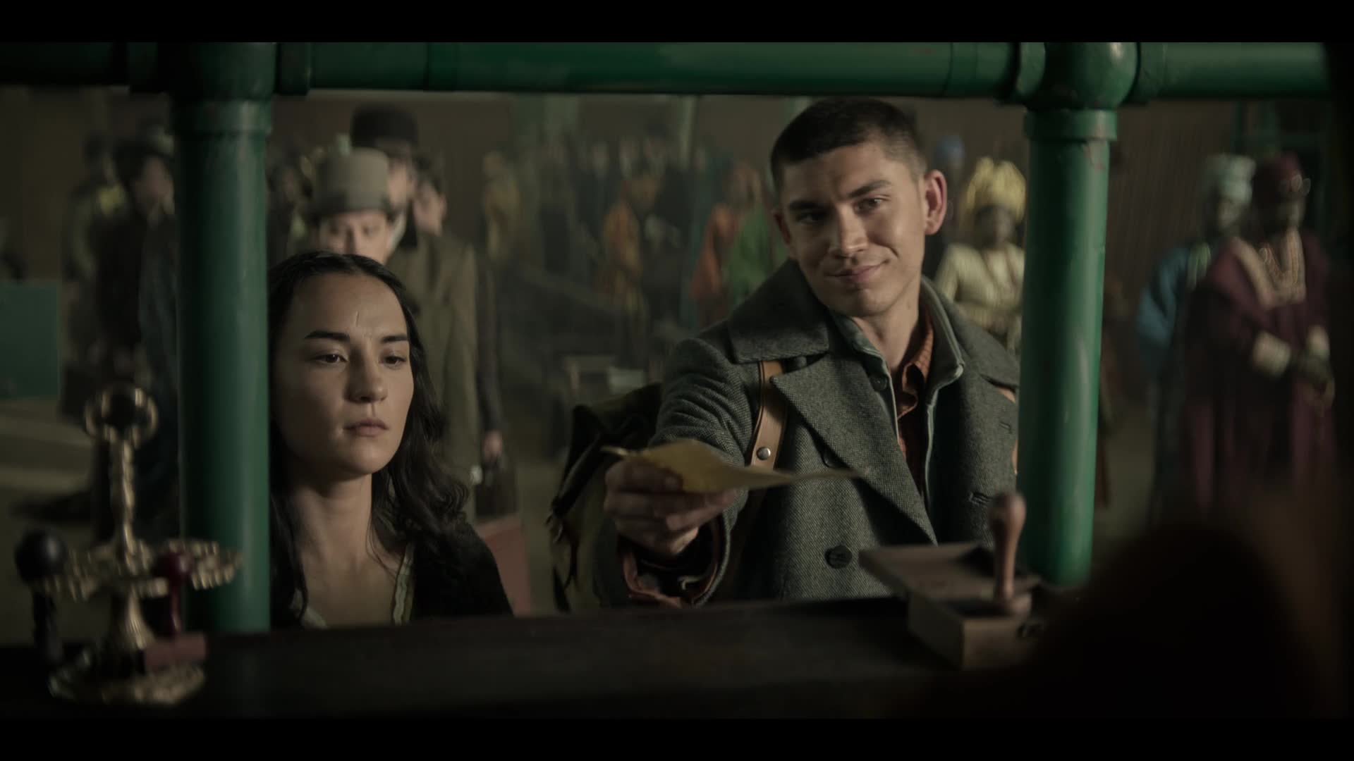 Světlo a stíny S02E01 {2023} akční, drama, fantasy AAC 5 1 1080p CZ dabing mkv
