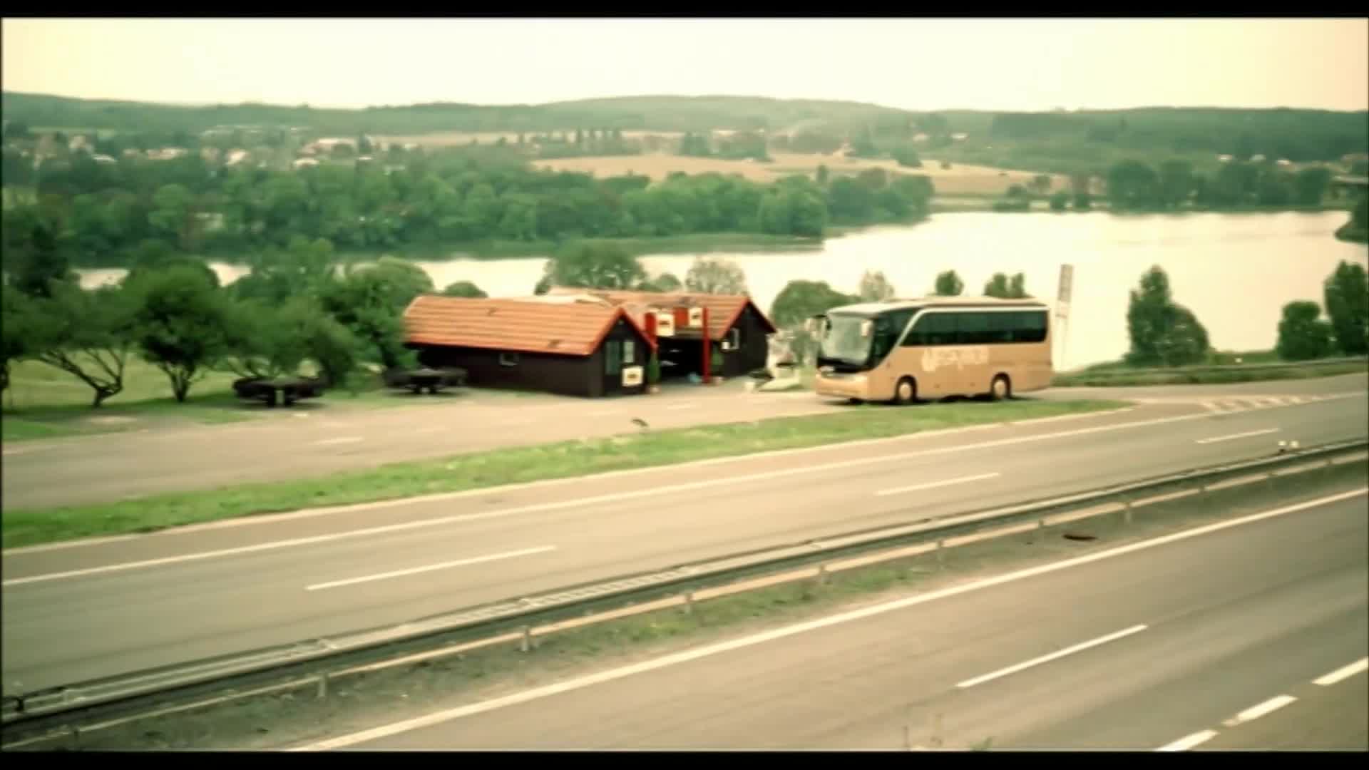 Účastníci zájezdu {2006} komedie AAC 5 1 1080p mkv