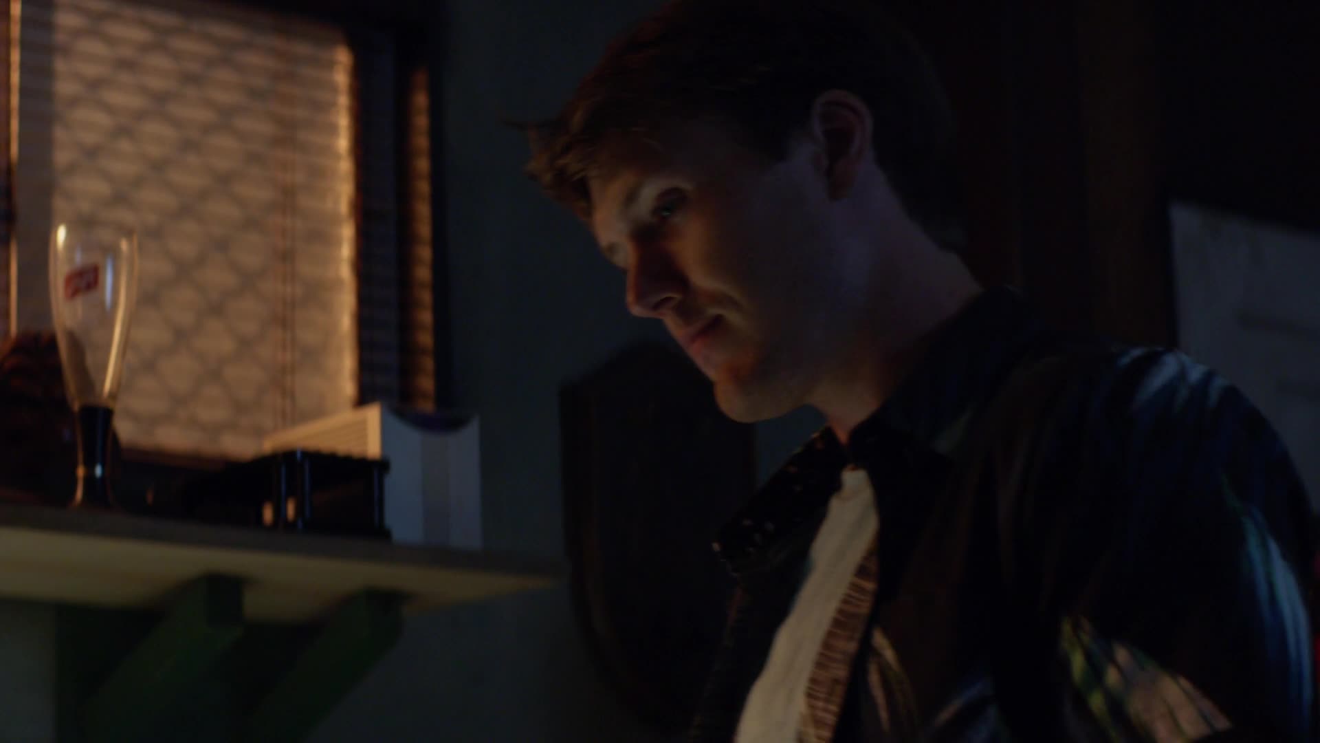 Animal Kingdom S02E11 13 2017 CZ dab 1080p Šelma mp4