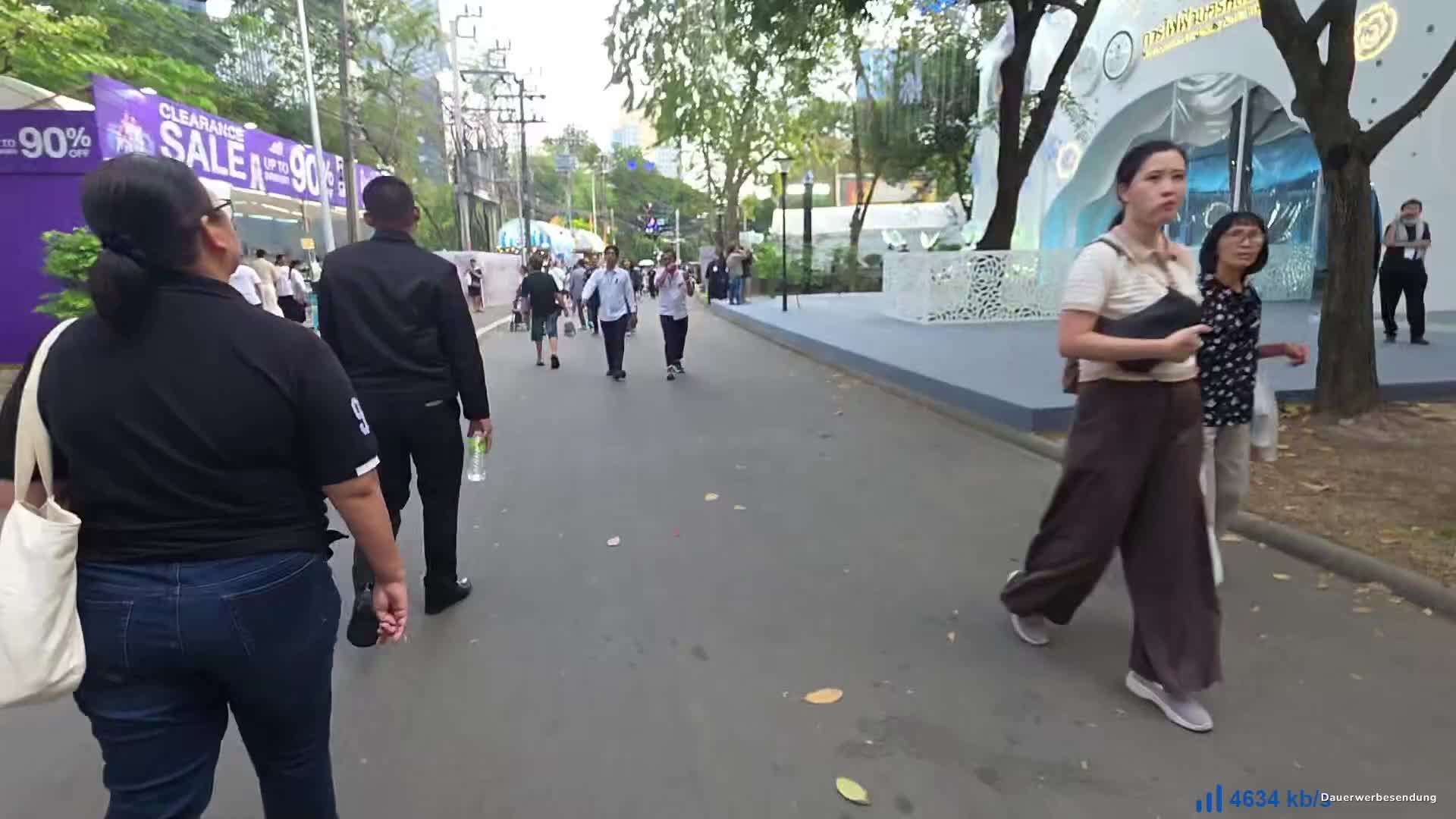 BANGKOK – Mit großen Echsen kampfen aldigo mp4