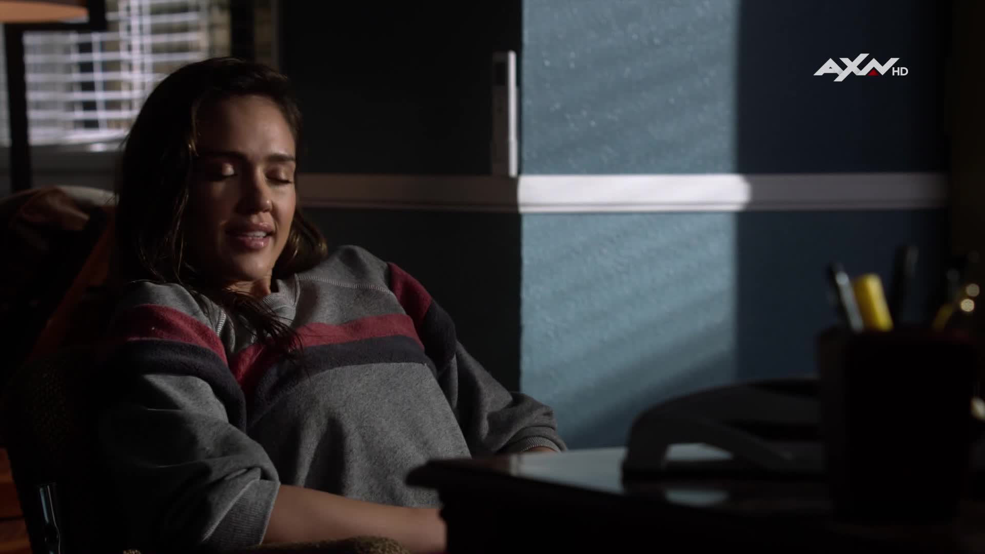 Policajtky z L A 02x10 Deliver Us from Evil1080i HEVC HDTV CZ mkv