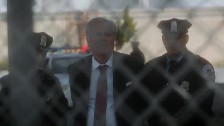 NCIS S09E10 Otcovy hříchy avi