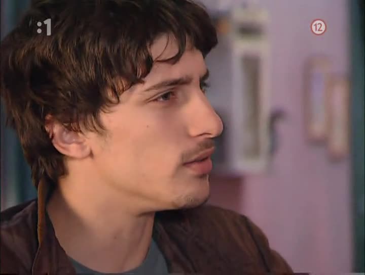 Žena na úteku Kachorra SK 999 Santiago a jeho kamarádka.avi