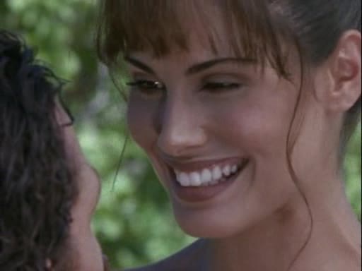 He kisses her hand she smile Conan 16 The Taming DVDRip XviD Rus Eng 00 40 09.avi