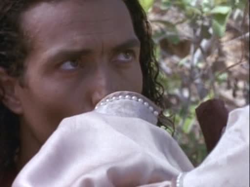 He kisses her hand she smile Conan 16 The Taming DVDRip XviD Rus Eng 00 40 09.avi