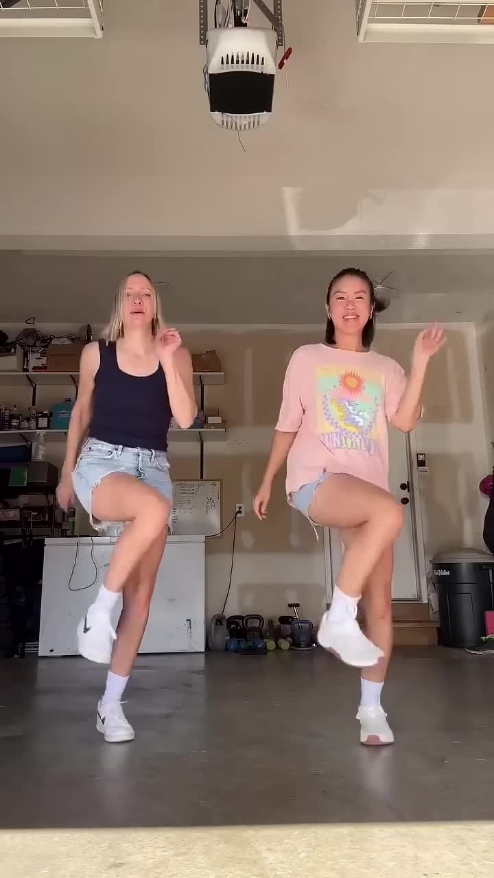 308 Best Shuffle Girl Dance Music Video 2025 On A Viral Tiktok Song❤️ mp4
