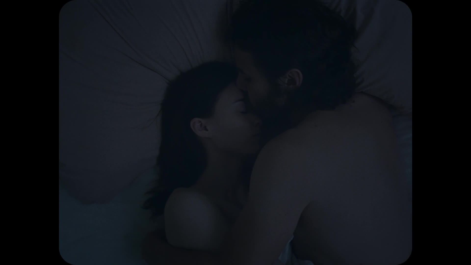 Přízrak (Casey Affleck,Rooney Mara,Will Oldham 2017 Drama Fantasy Romantický Poetický Bdrip 1080p ) Cz dabing mp4