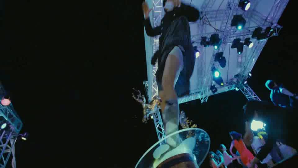 Ve znamení zběsilosti (Jet Li,Wen Zhang,Michelle Chen,Cecilia Liu 2013 Akční Krimi Komedie Bdrip 1080p ) Cz dabing avi