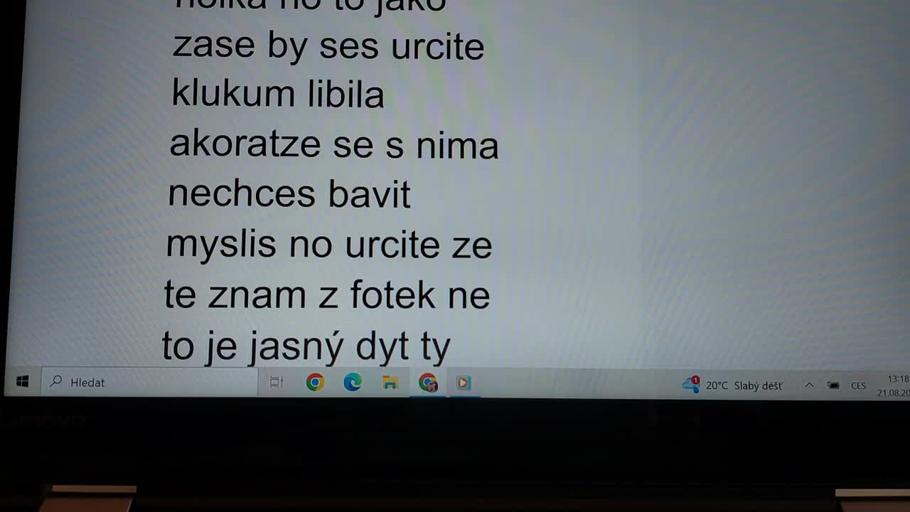 21 8 2025 princezna Marianka Mimapinková mluví s překladačem mp4