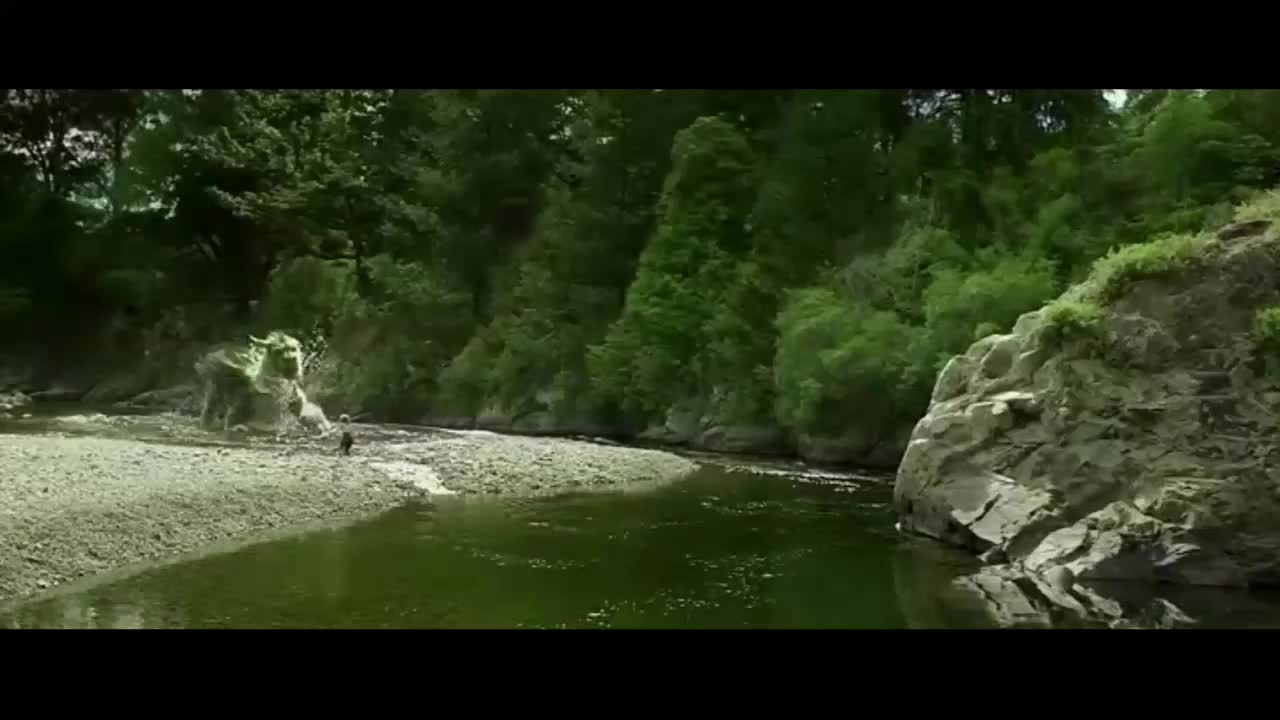 Můj kamarád drak (Bryce Dallas Howard, Robert Redford, Oakes Fegley 2016 Fantasy Akční Dobrodružný Komedie Rodinný Bdrip 1080p ) Sk dabing mkv