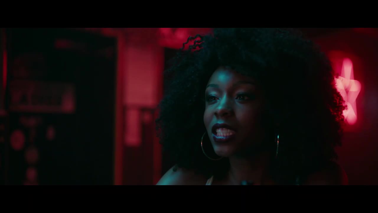 Lucky Day (Luke Bracey, Nina Dobrev, Crispin Glover 2019 Akční Krimi Thriller Bdrip 1080p ) en+Cz titulky mp4