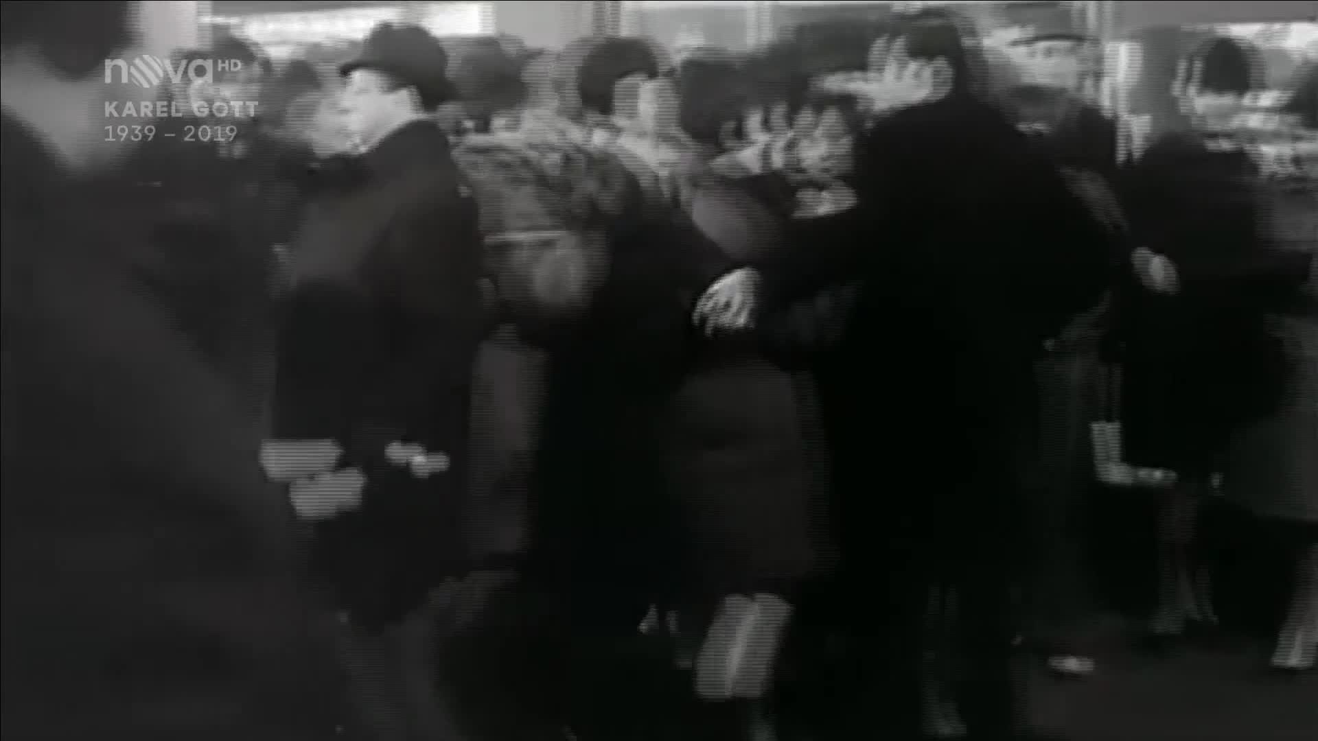 Karel Gott Zustanu svuj 2019 änovinka CZ dabing Full HD 1080p Pucci film mp4