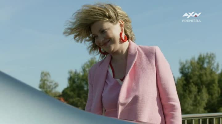 Policajtka Barbie 08x02 Vyhaslý oheň spí často pod popelem avi