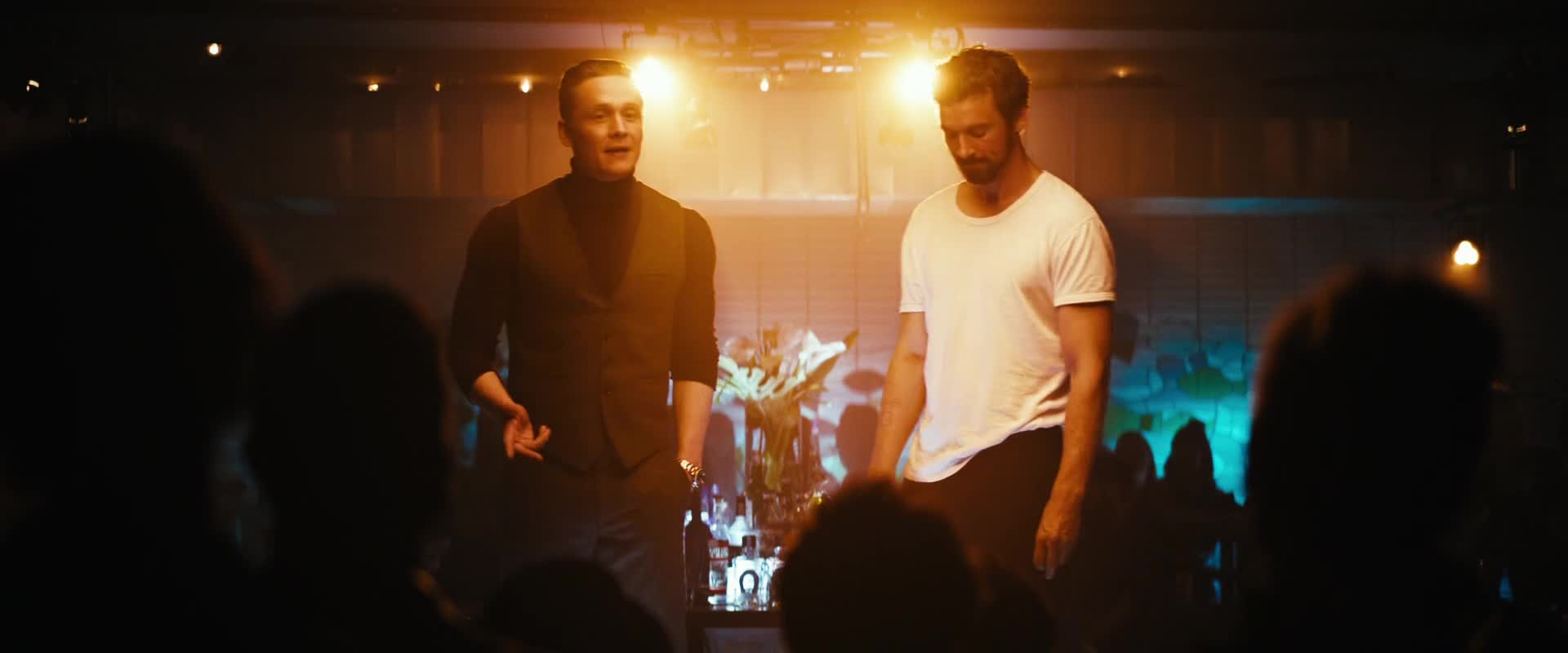 Bez věcí nad věcí cz dab (2018) mkv