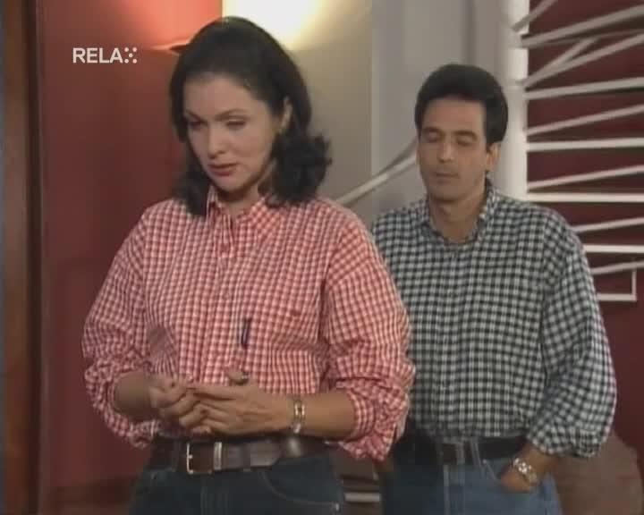 Barvy lásky (Carita pintada) 999 Martin a Irena romantické scény seriálu.mp4