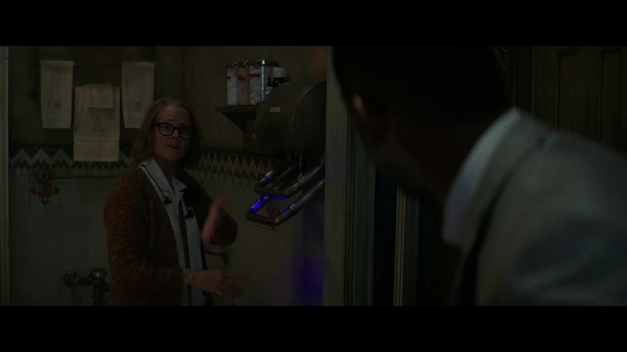 Hotel Artemis (Jodie Foster,Jeff Goldblum,Sterling K Brown 2018 Sci Fi Akční Krimi Thriller Drama Bdrip 1080p ) Cz dabing avi