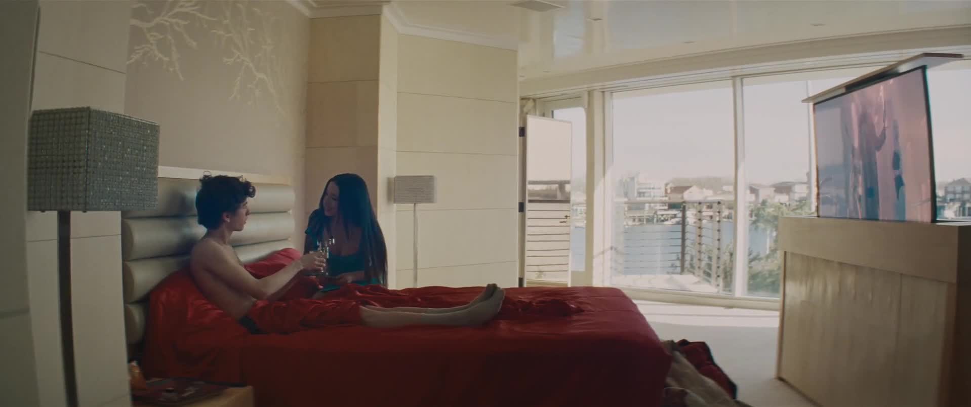 Anora (Mikey Madison,Mark Ejdelštejn,Jurij Borisov 2024 Komedie Drama Romantický Bdrip 1080p ) Cz dabing mkv
