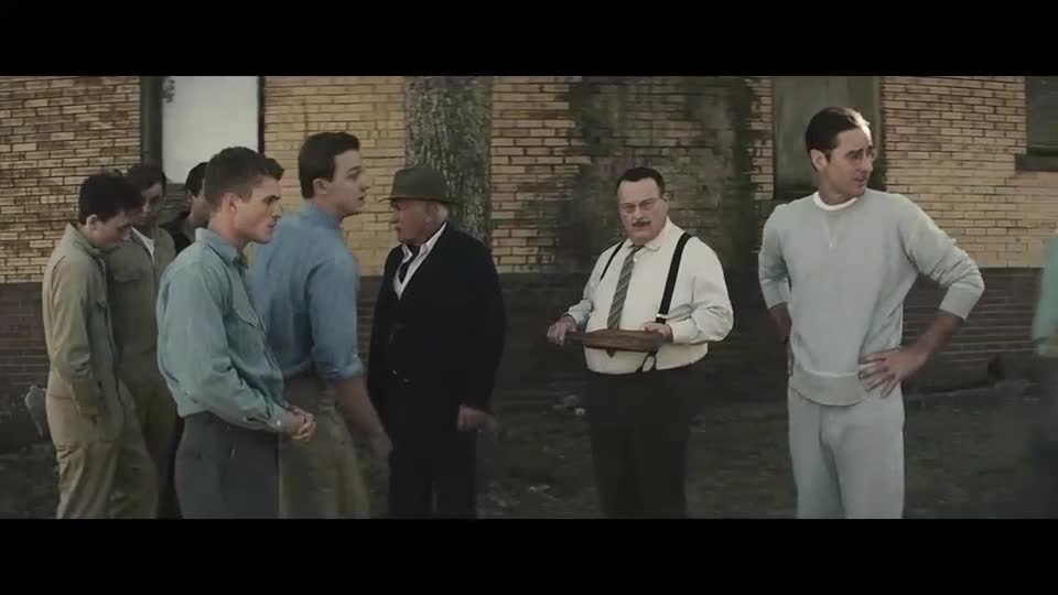 12 nezdolných sirotků (Luke Wilson,Robert Duvall,Martin Sheen 2021 Historický Sportovní Bdrip 1080p ) Cz dabing mp4