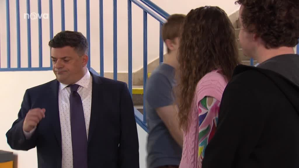 Pátek 5 9 2025 v TV {S21E4963} mkv