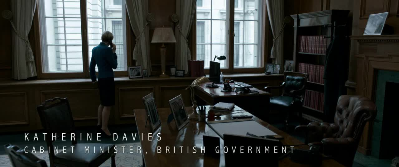 Nebezpečný cizinec (Jackie Chan,Pierce Brosnan,Rory Fleck Byrne 2017 Akční Krimi Drama Mysteriózní Thriller Bdrip 1080p ) Cz dabing mkv