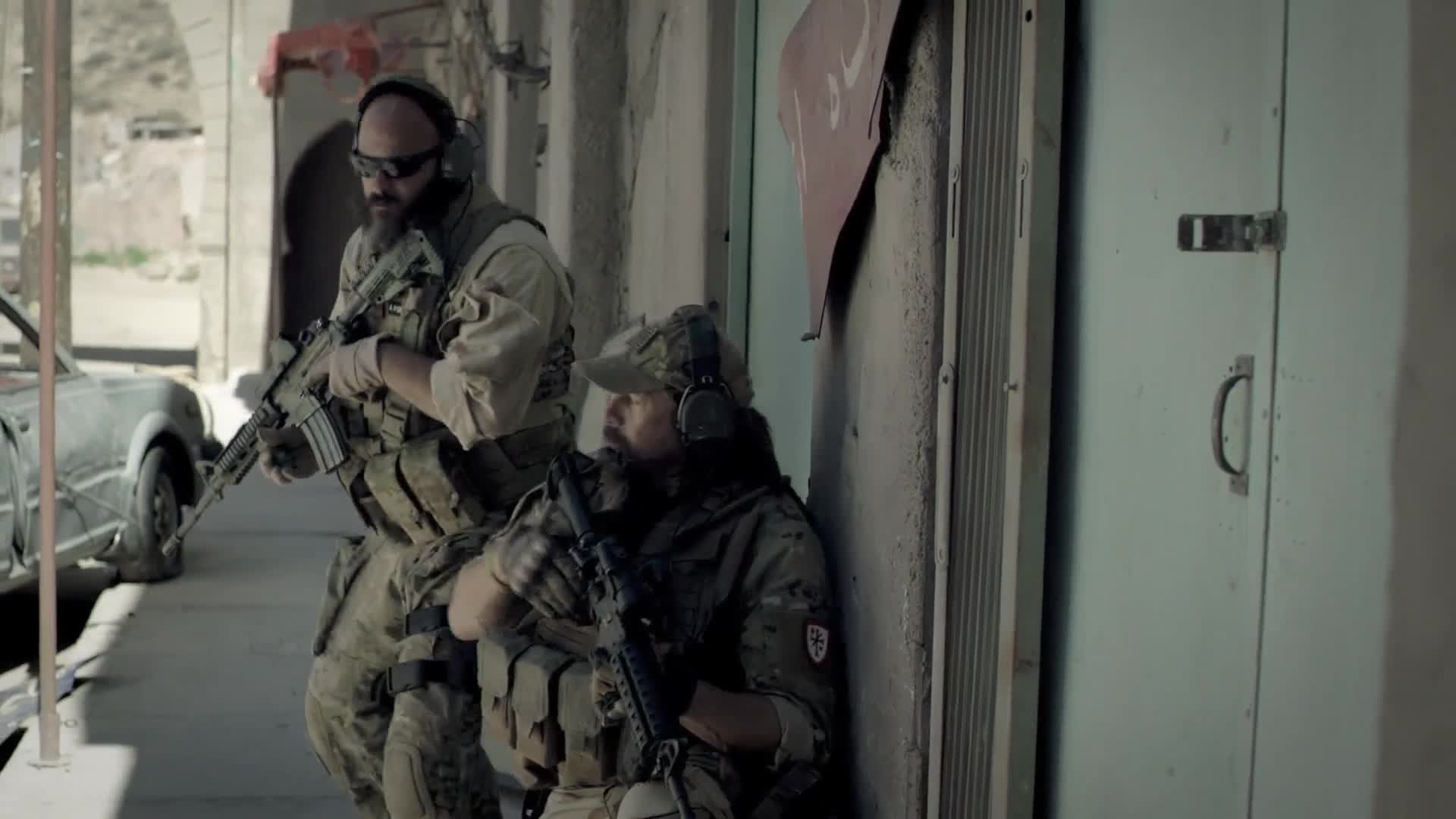 Sniper Special Ops (Steven Seagal, Rob Van Dam, Tim Abell 2016 Válečný Bdrip 1080p ) Cz dabing mkv