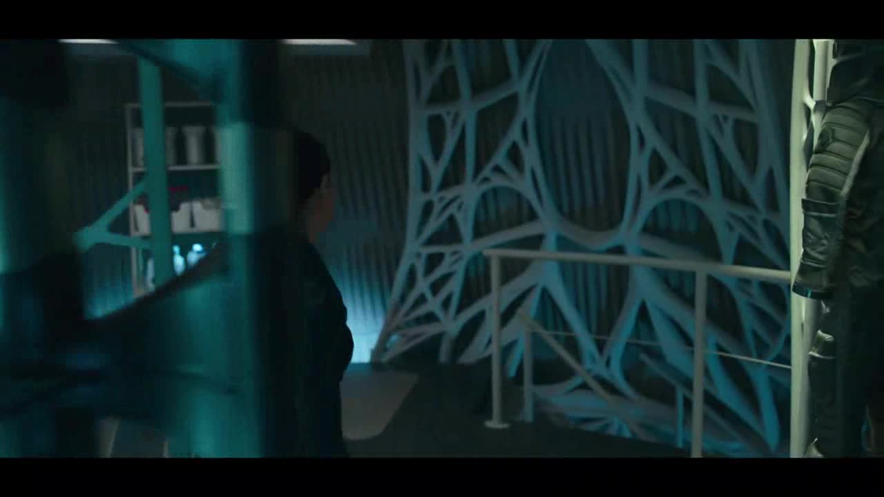 Půlnoční nebe =2020, CZ avi