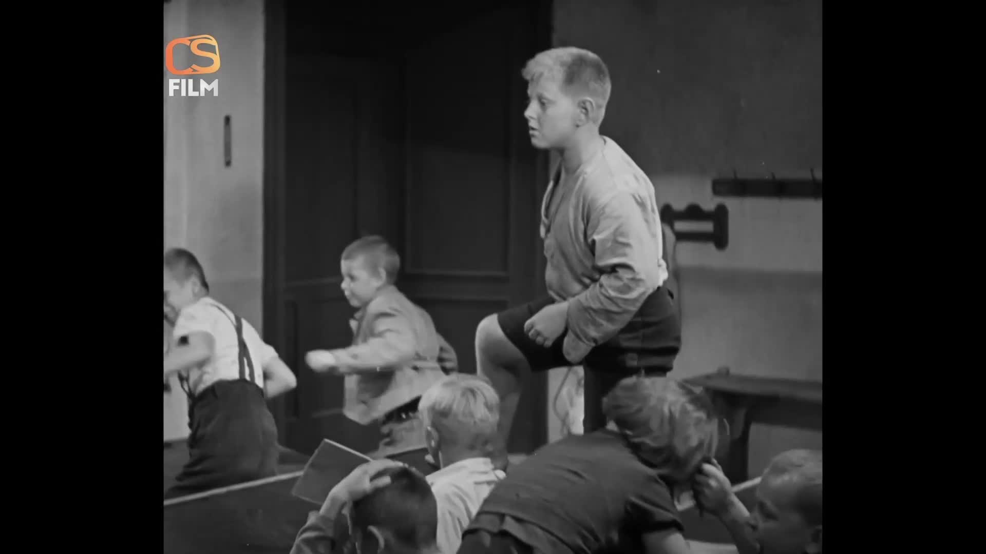 Ztratila se Bílá paní (1937) mkv