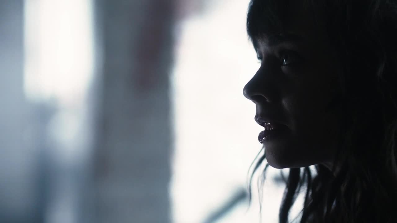 VESMÍRNÍ LOVCI Killjoys s02e09 Spring Hill mp4