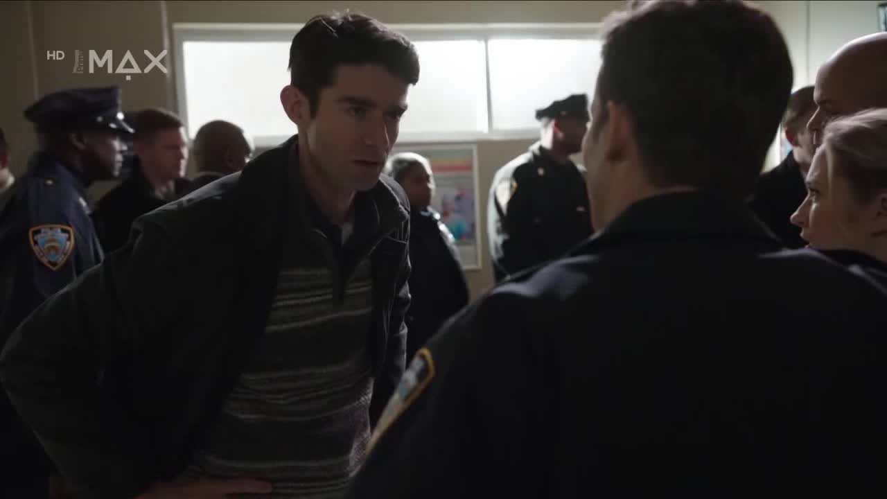 Spravedlnost v krvi (Blue Bloods) 10x14 Střelba do vlastních řad avi