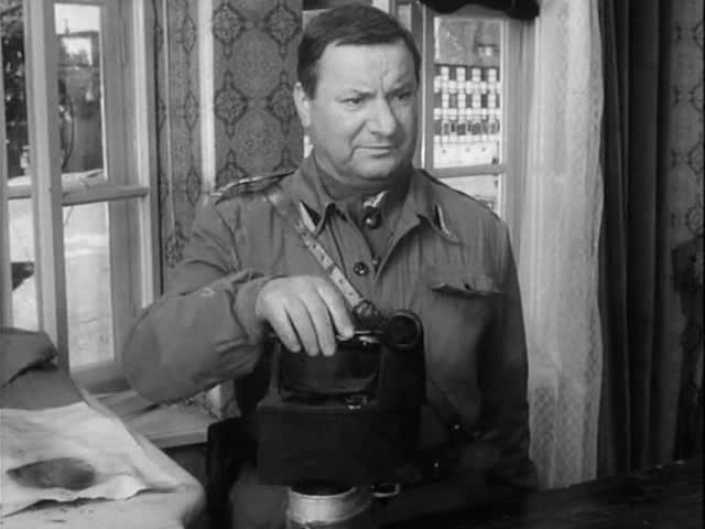 Čtyři z tanku a pes 16 Daleká hlídka avi