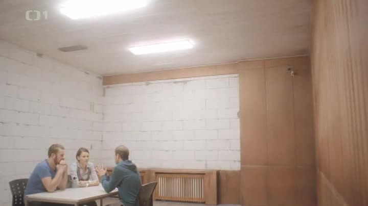 Detektivové od nejsvětější trojice 02 Modré stíny 2 dil 2016 avi