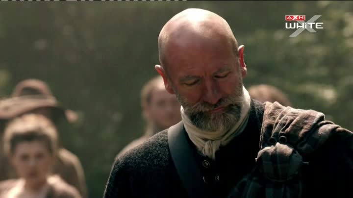 Cizinka S01E99 sestřih scény Claire a Jamieho.avi