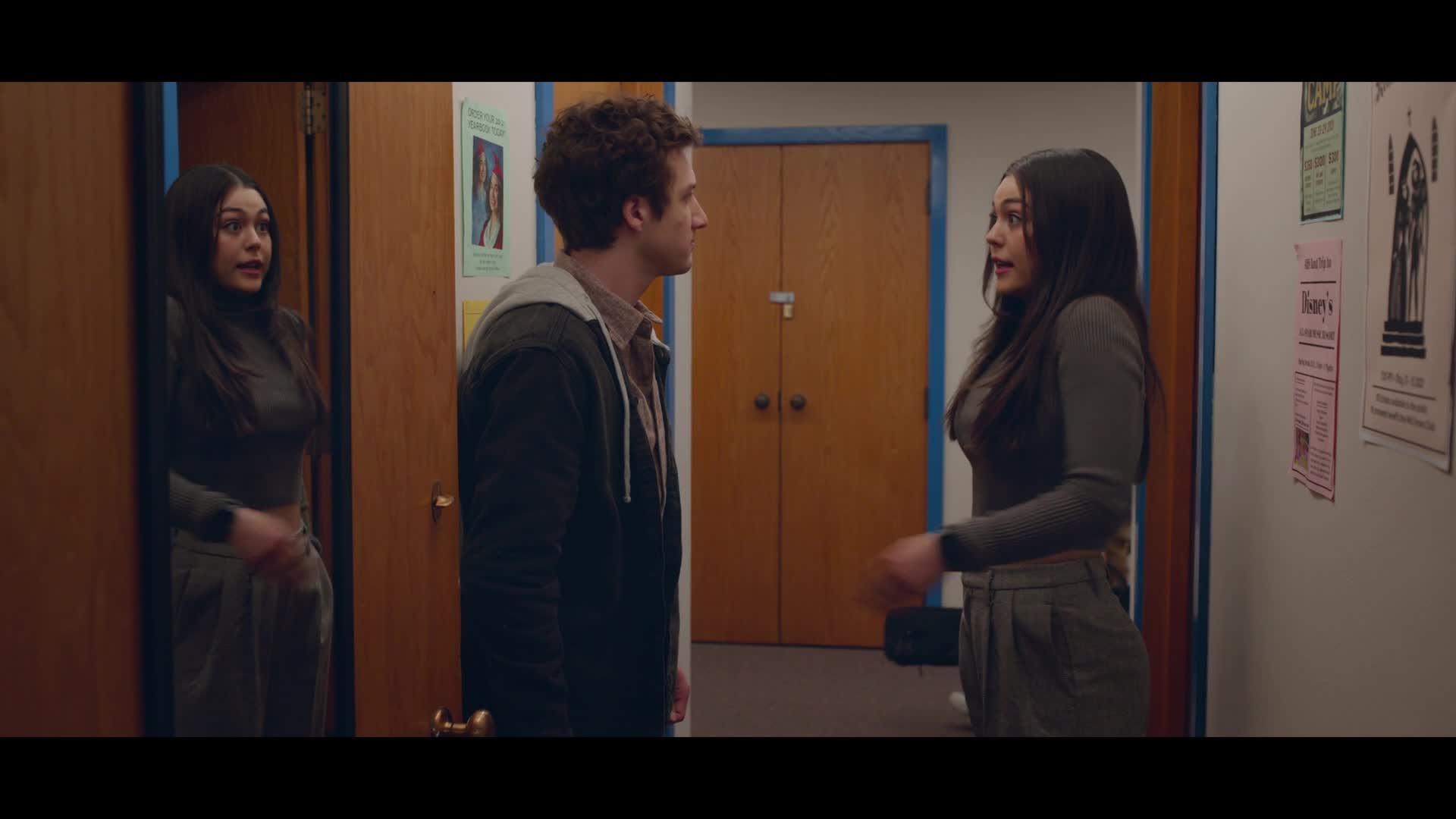 Sex Appeal 2022 (czech dubbing) sestřih Avery a Larson.mkv