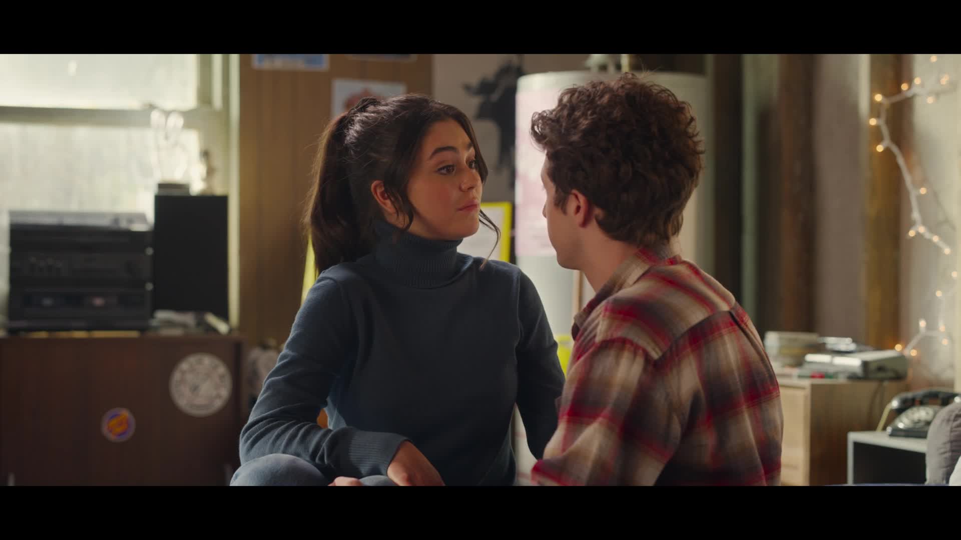 Sex Appeal 2022 (czech dubbing) sestřih Avery a Larson.mkv