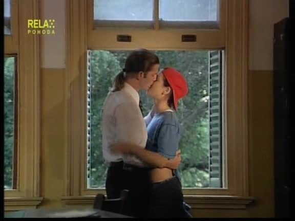Divoký anděl 999 Ivo a Milagros líbací scény kissing scenes muneca brava.avi