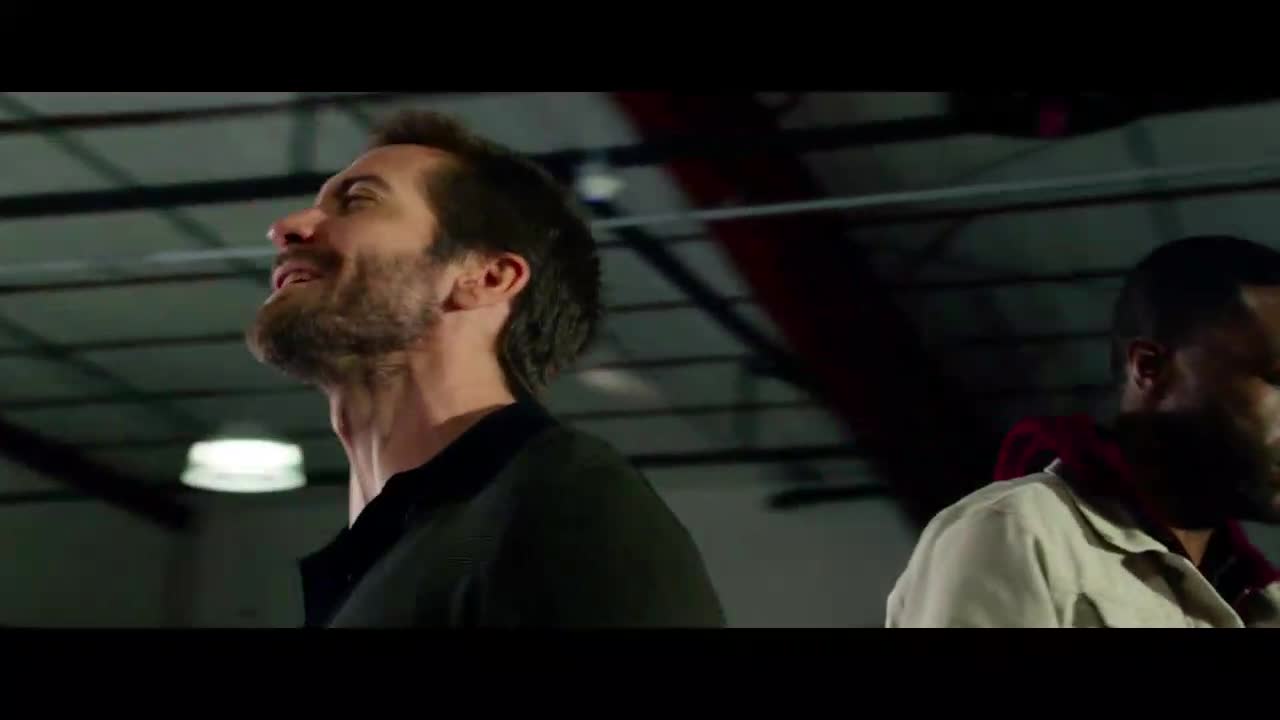 Ambulance (Jake Gyllenhaal,Yahya Abdul Mateen II,Eiza González 2022 Akční Drama Thriller 1080p Bdrip ) Cz dabing avi
