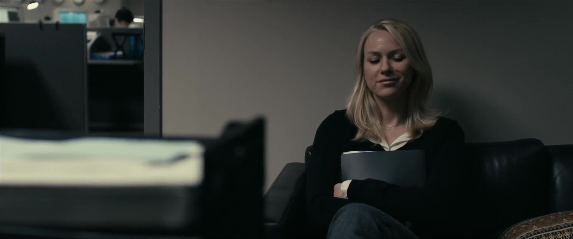 Lovná zvěř (Sean Penn, Naomi Watts, Ty Burrell 2010 Drama thriller životopisný) Cz dabing mkv