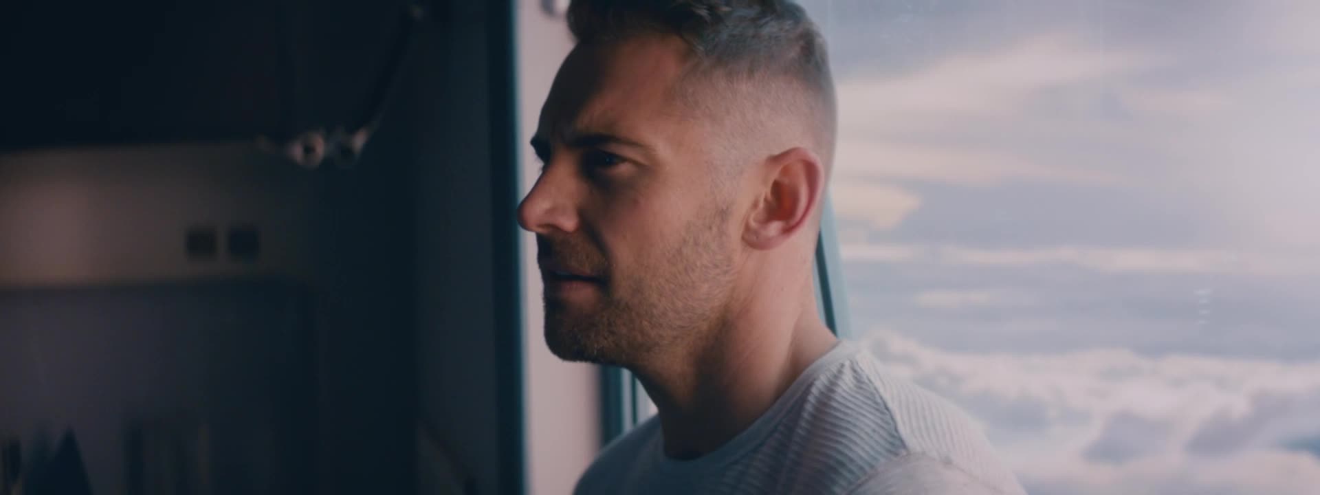 Dítě z Osirisu (Kellan Lutz, Daniel MacPherson, Isabel Lucas 2016 Sci Fi Akční Dobrodružný Horor Thriller Drama Bdrip 1080p ) Cz dabing mkv