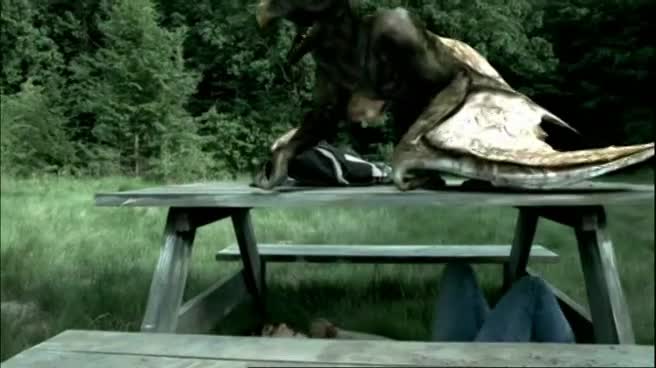 Ptačí chřipka (Clare Carey, Lance Guest, Jonathon Trent, Sarah Butler 2008 Horor Sci Fi Bdrip 1080p ) Cz dabing avi